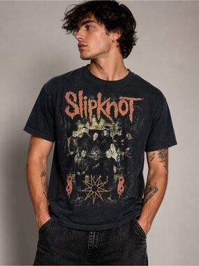 Slipknot Graphic Band Tee Black Gildan Heavy Cotton Distressed Unisex YXL/AS